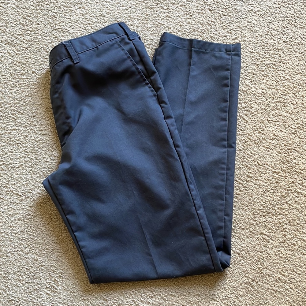 Lee Men’s Total Freedom Relaxed Fit Flat Front Pants Gray Size 34 x 34 *FIRM*